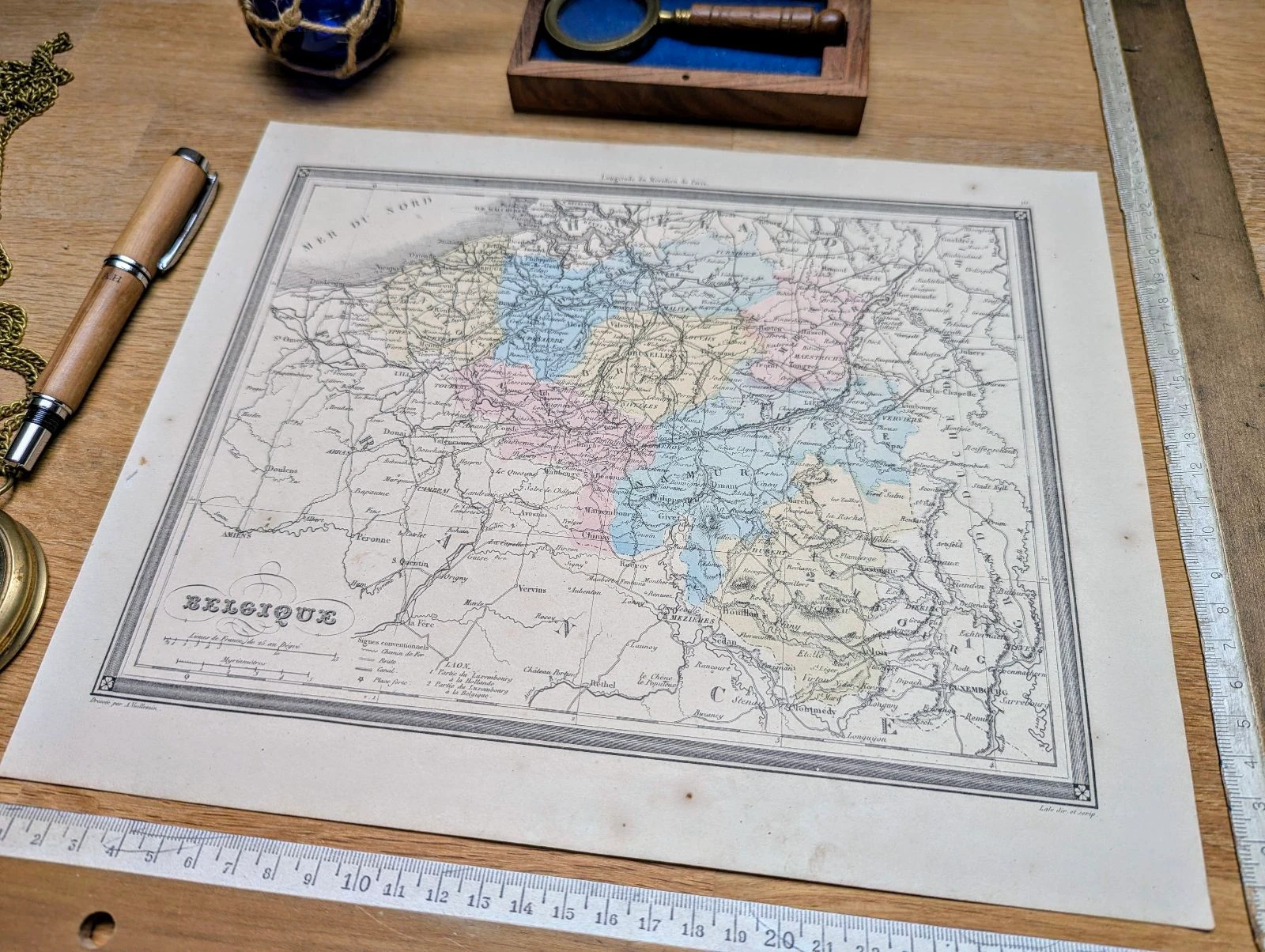 La Belgique, carte ancienne, imprimée en 1852. Authentique.